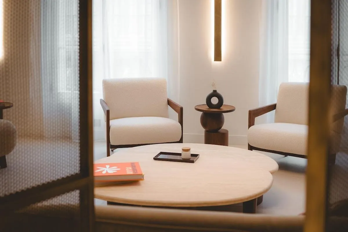 Luxury Apartment 3Br In Paris 0*,